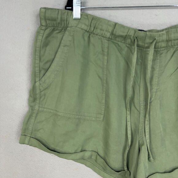 GAP Shorts Womens XL Green Casual Lounge Comfort Coastal Resort Vacay Tencel - Picture 2 of 11